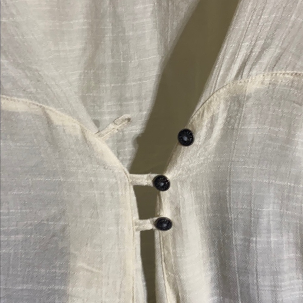 Button down Blouse - Picture 3 of 5